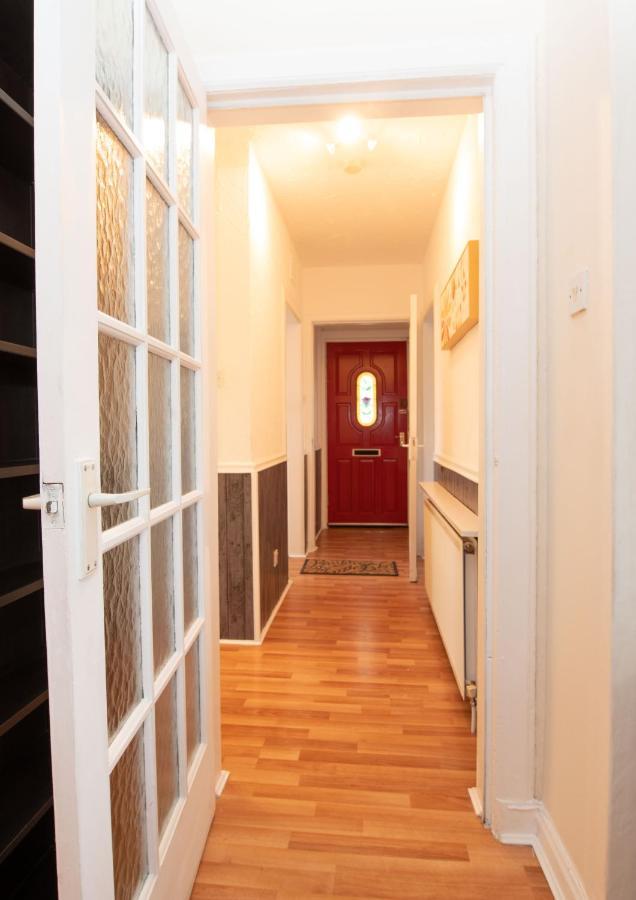 Premier - Chapel Apartment With Driveway! Cleland Exteriör bild